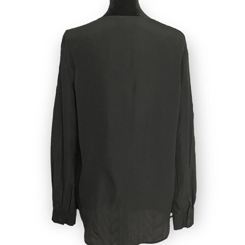 Mossimo Womens Black Blouse Size Small Pockets Semi Sheer Lightweight Casual Top - Picture 3 of 4